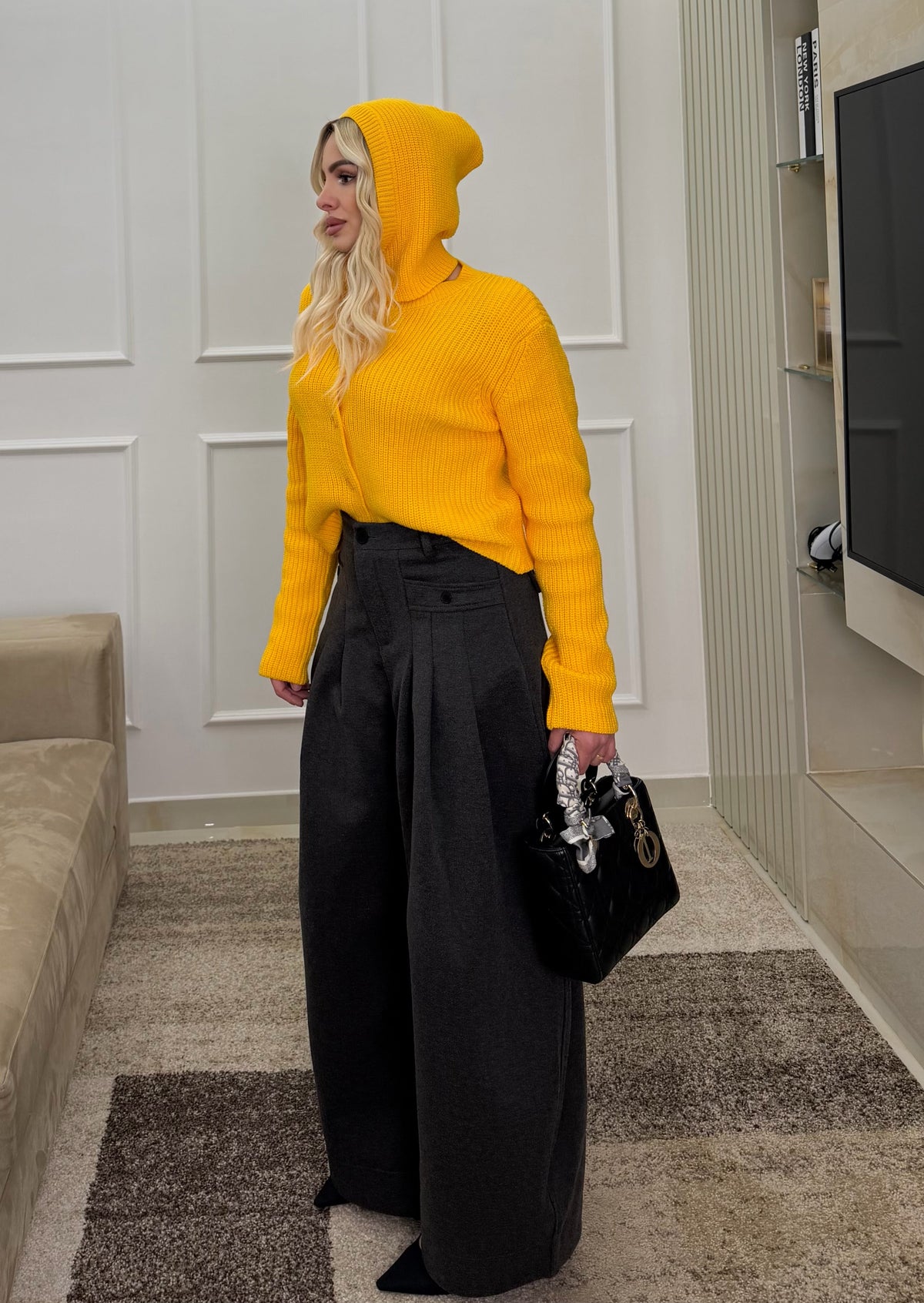 Pull con Balaclava senape