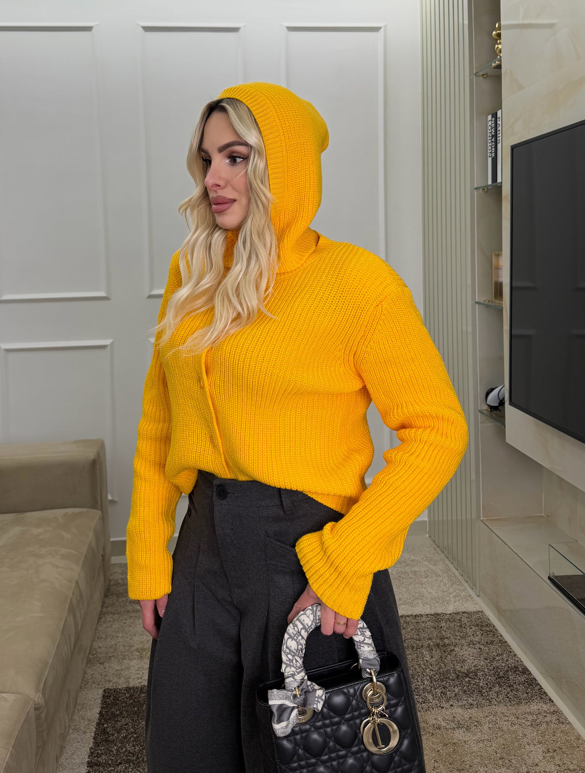 Pull con Balaclava senape