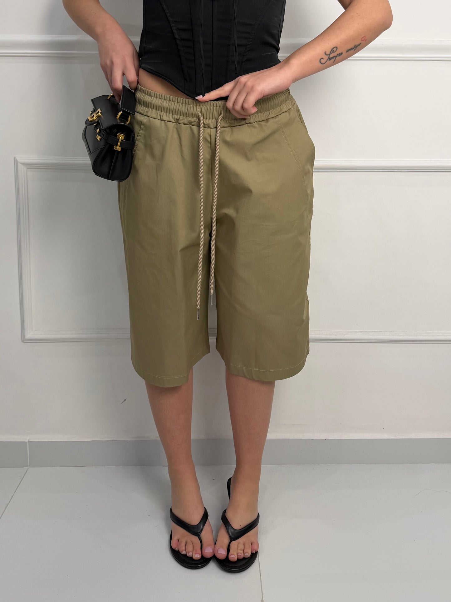 Bermuda Classic Beige